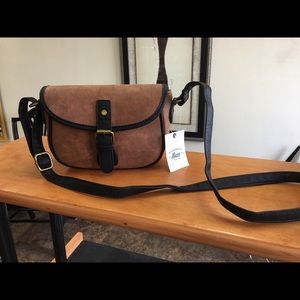 NWT Bass mocha and black faux suede saddle bag